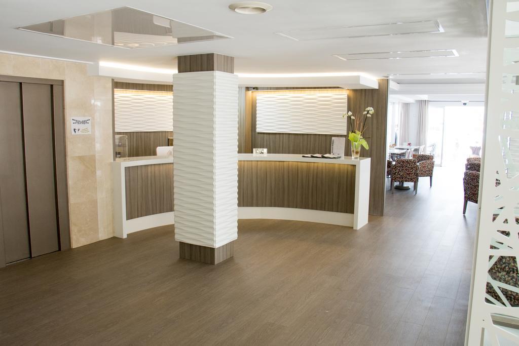 Hotel Voramar Cala Millor  Exterior photo