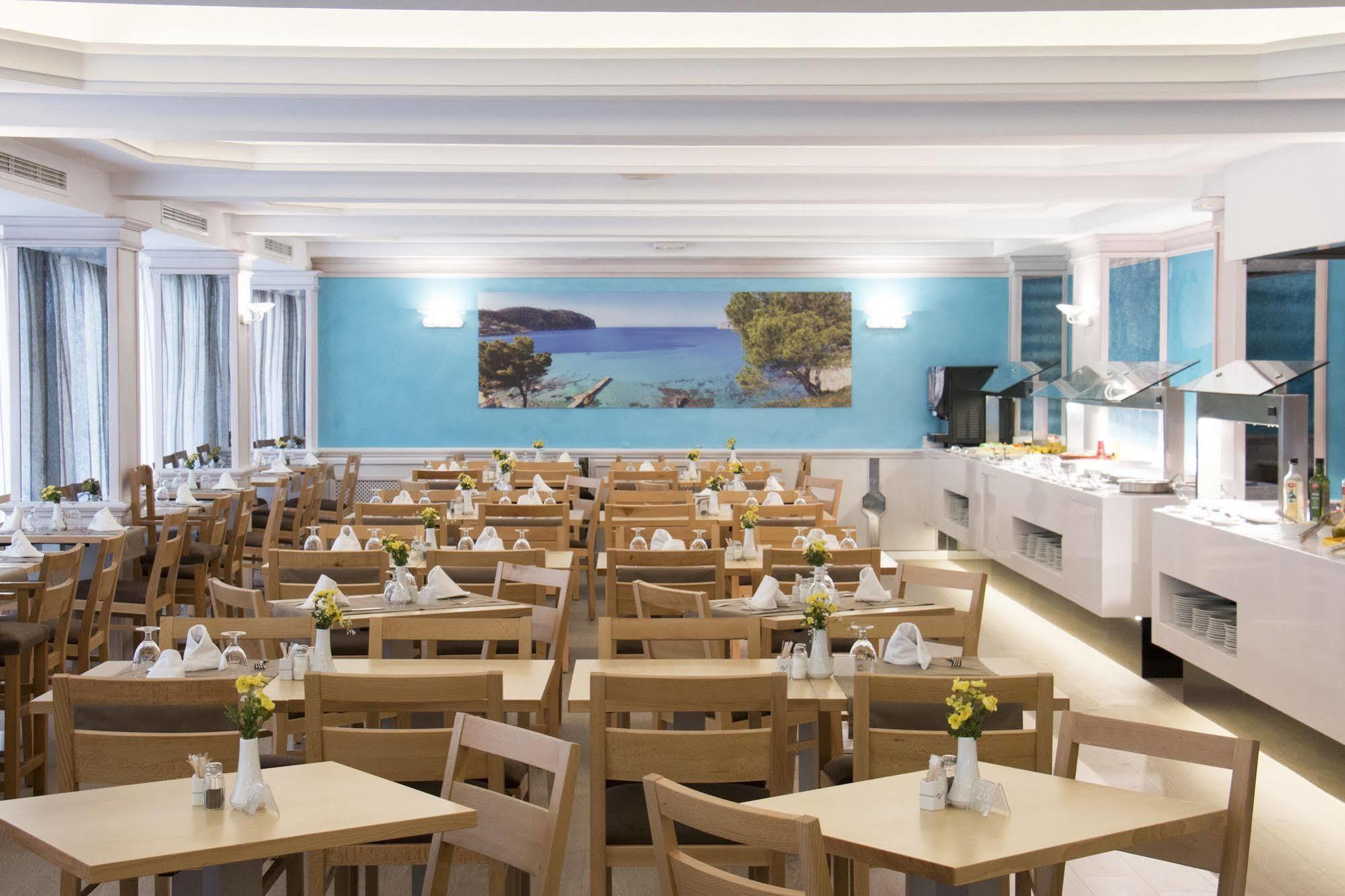 Hotel Voramar Cala Millor  Exterior photo