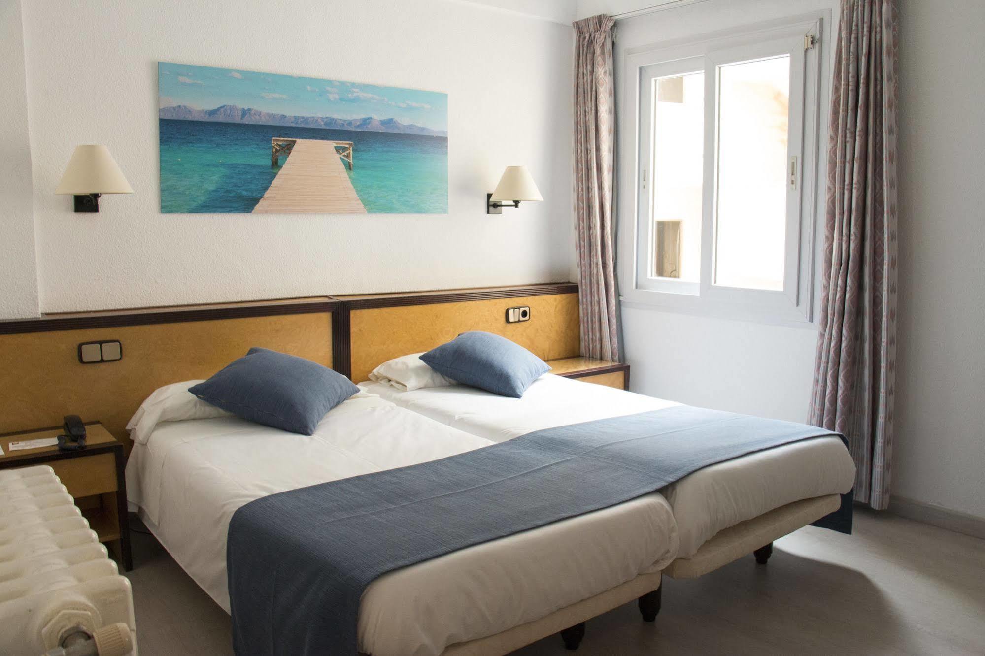 Hotel Voramar Cala Millor  Exterior photo